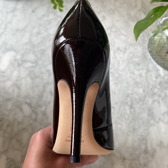 Manolo Blahnik Heels - Picture 5 of 8